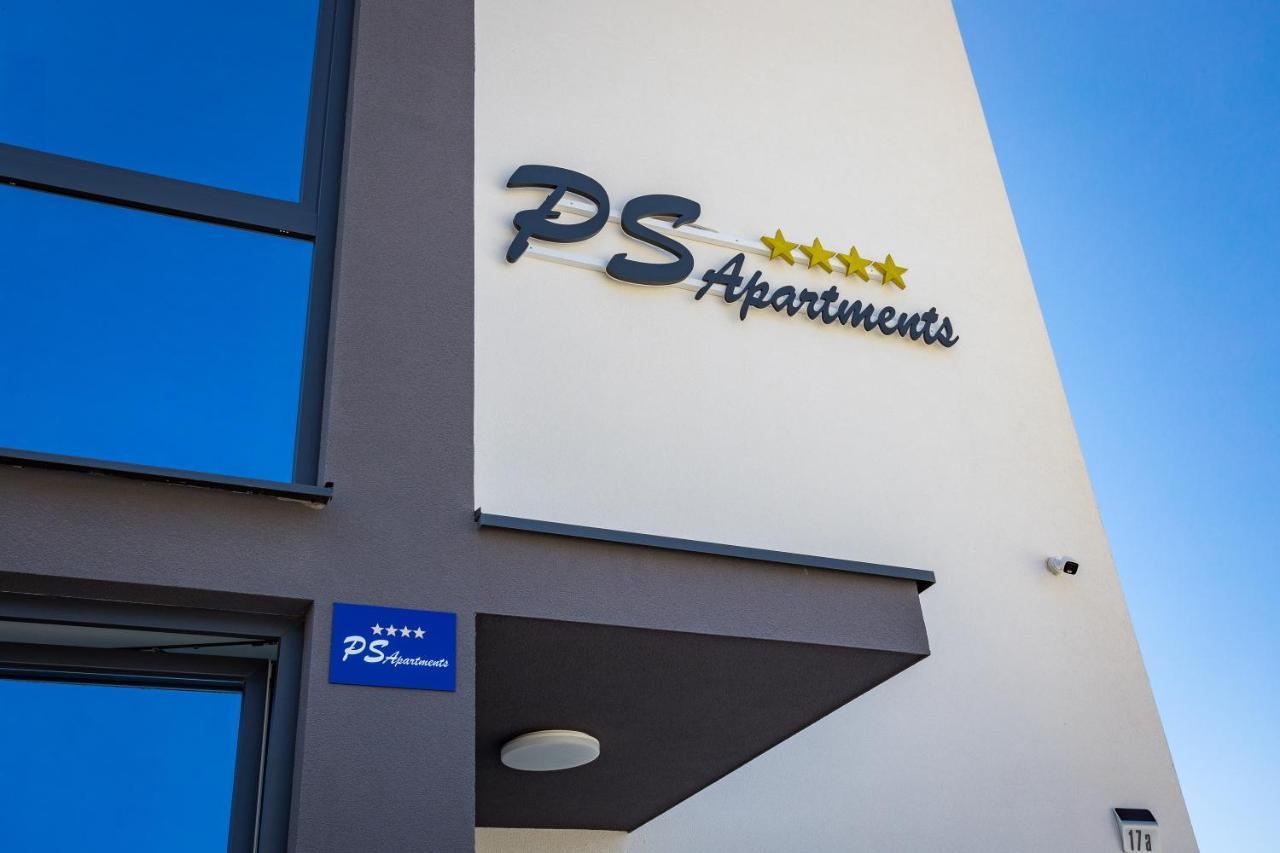 Ps