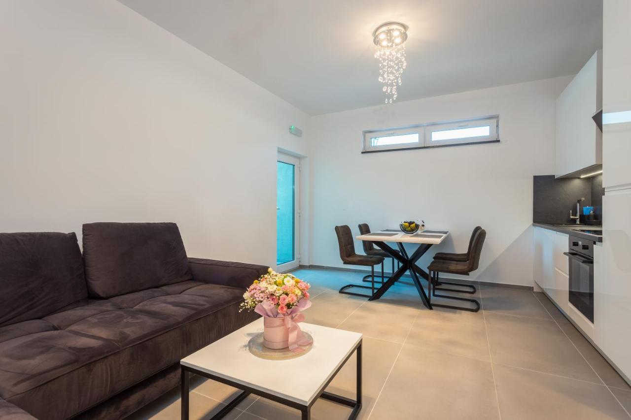 Ps Apartment *